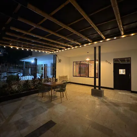 Casa Santa Cruz & Social Coffee Сasa de vacaciones Cartagena