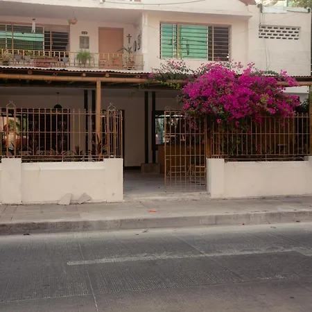 Casa Santa Cruz & Social Coffee *